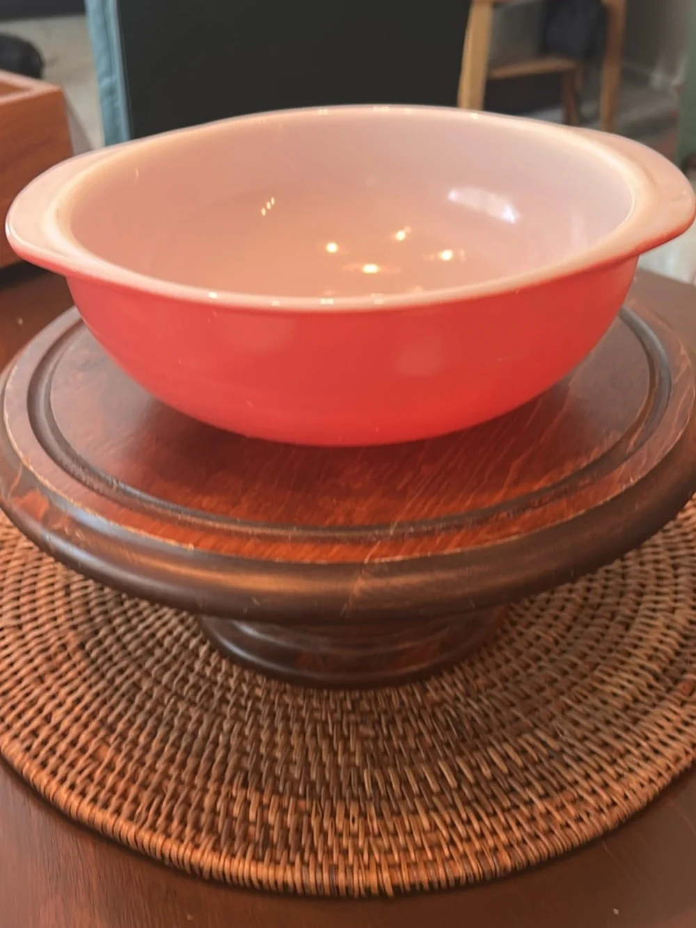 Vintage Pyrex Flamingo round casserole 2 qt
